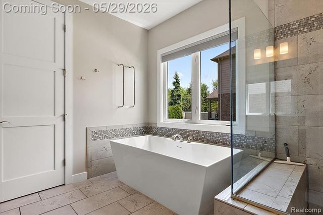 7659 Crimson Court, Utica, MI 48316