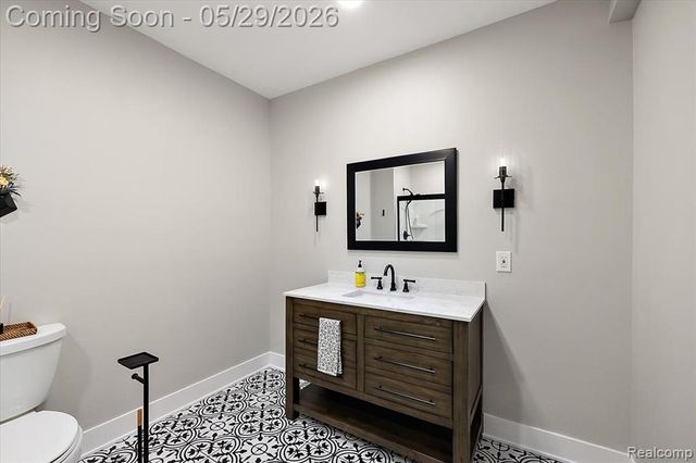 7659 Crimson Court, Utica, MI 48316