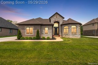 7659 Crimson Court, Utica, MI 48316