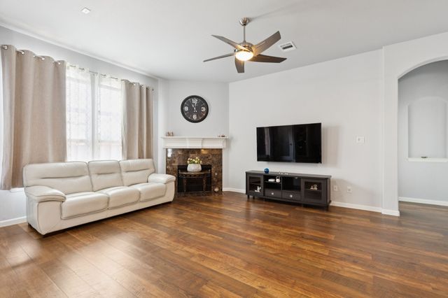 414 Lakefield Drive, Murphy, TX 75094