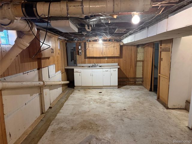 4124 Jackson Street, Dearborn Heights, MI 48125