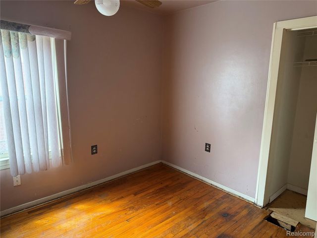 4124 Jackson Street, Dearborn Heights, MI 48125