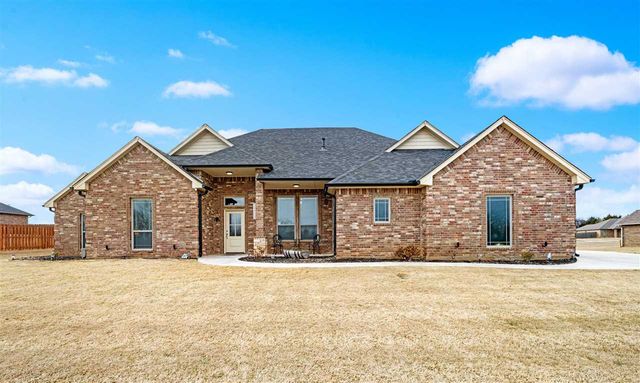 13111 Bentley Dr, Elgin, OK 73538