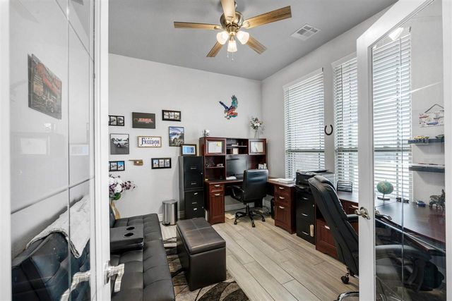 13111 Bentley Dr, Elgin, OK 73538