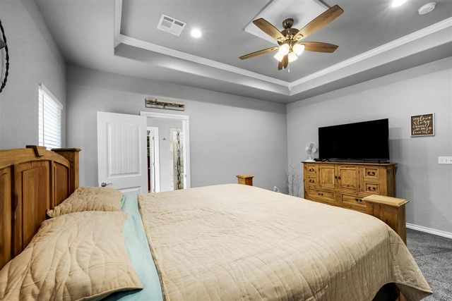 13111 Bentley Dr, Elgin, OK 73538