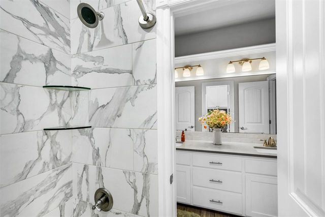 13111 Bentley Dr, Elgin, OK 73538