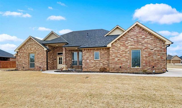 13111 Bentley Dr, Elgin, OK 73538