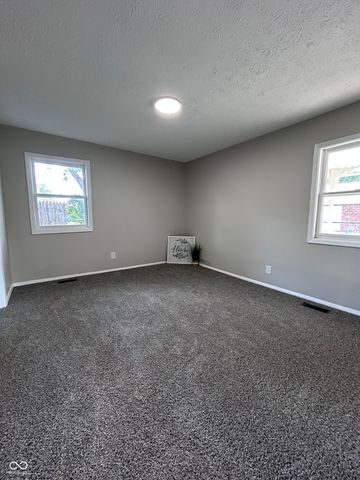 960 S St Clair Street, Martinsville, IN 46151