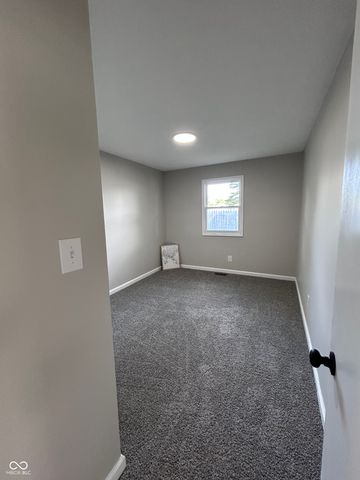960 S St Clair Street, Martinsville, IN 46151