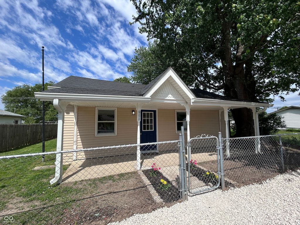 960 S St Clair Street, Martinsville, IN 46151
