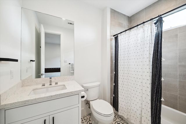 823 Aurora Street, Houston, TX 77009