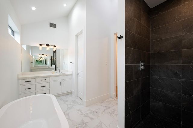823 Aurora Street, Houston, TX 77009