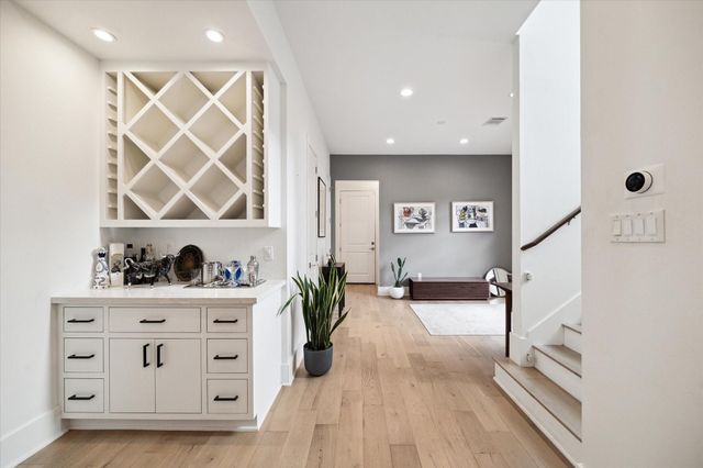 823 Aurora Street, Houston, TX 77009