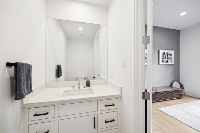 823 Aurora Street, Houston, TX 77009