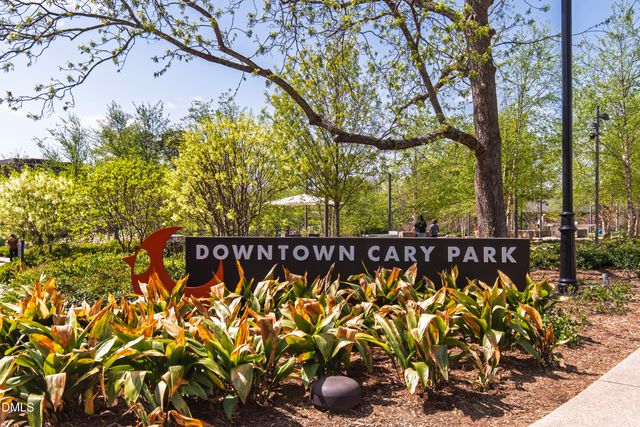 109 Rainbow 109-111, Cary, NC 27511