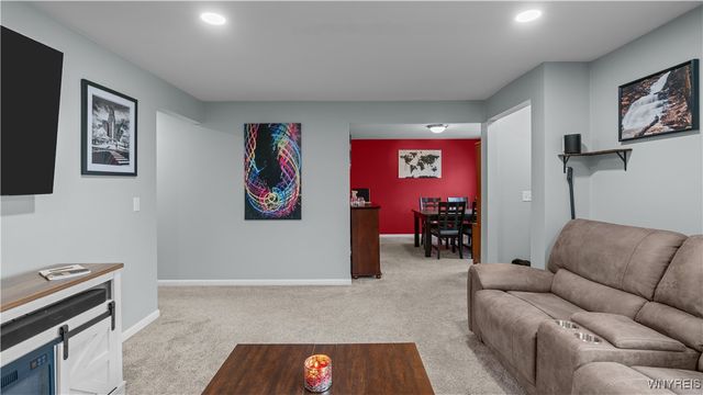 59 Ayrault Drive, Amherst, NY 14228