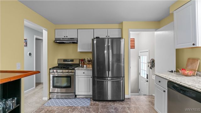 59 Ayrault Drive, Amherst, NY 14228