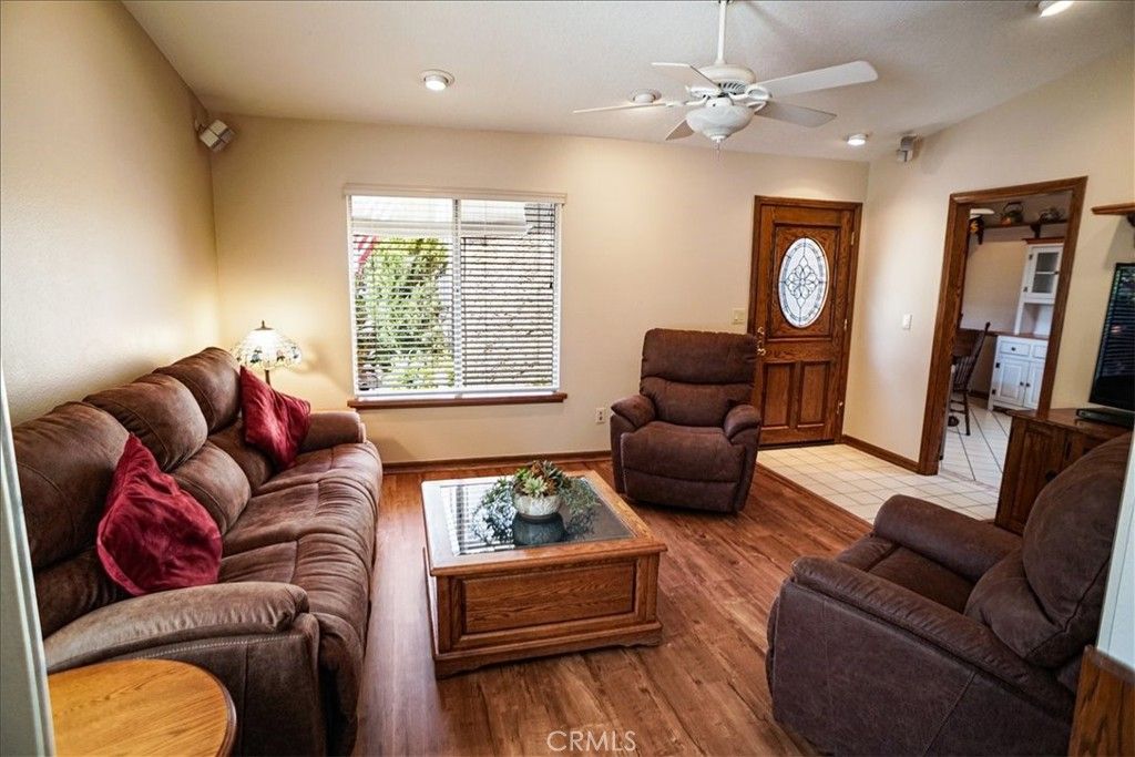 25628 Alicante, Valencia, CA 91355 — photo 4