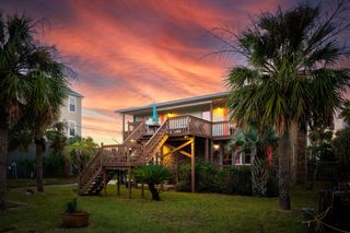 912 W Ashley Avenue, Folly Beach, SC 29439
