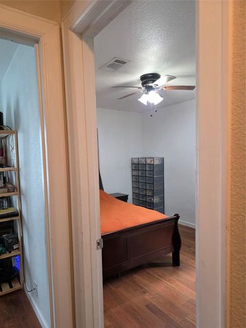 503 Mariposa ST, Taylor, TX 76574