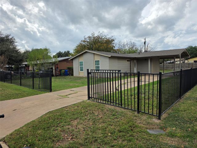 503 Mariposa ST, Taylor, TX 76574