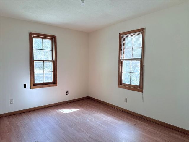 1226 Hickory SW Drive, Lilburn, GA 30047