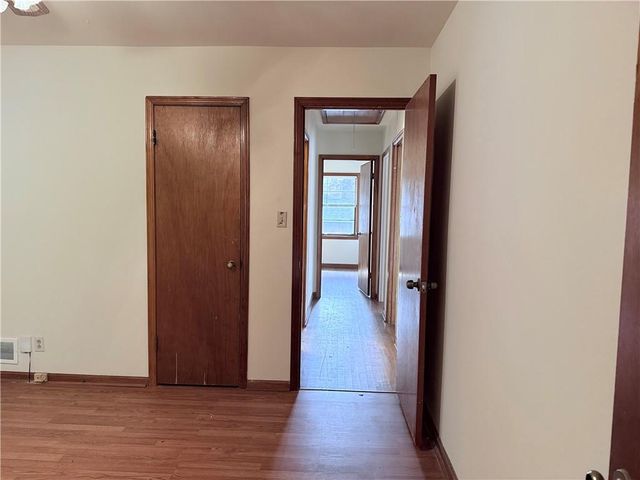 1226 Hickory SW Drive, Lilburn, GA 30047