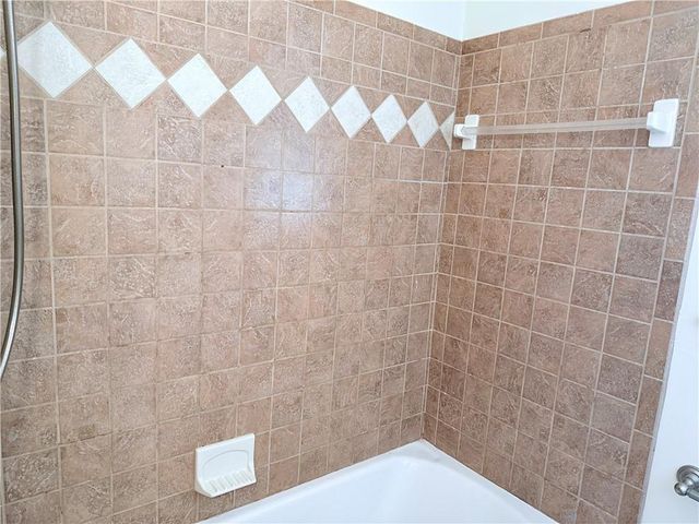 1226 Hickory SW Drive, Lilburn, GA 30047