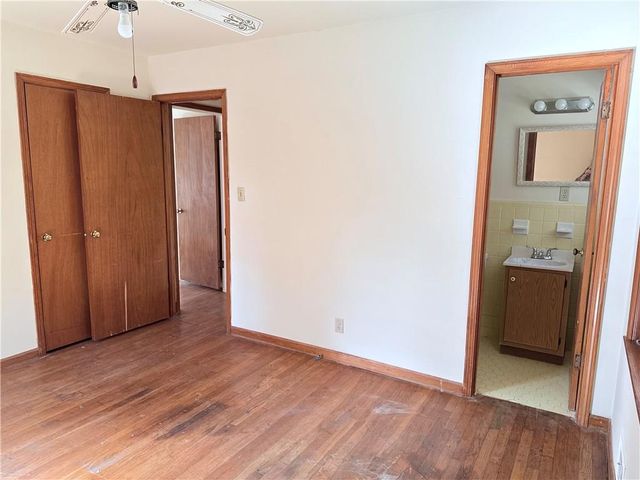 1226 Hickory SW Drive, Lilburn, GA 30047