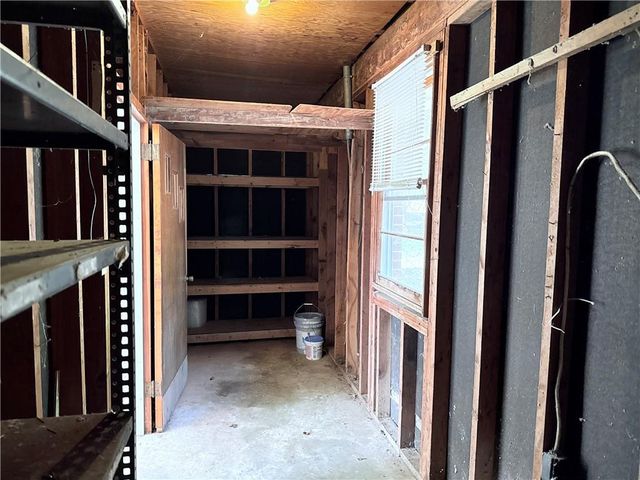 1226 Hickory SW Drive, Lilburn, GA 30047