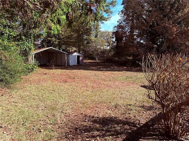 1226 Hickory SW Drive, Lilburn, GA 30047