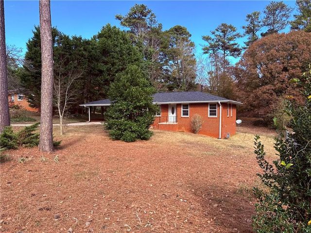 1226 Hickory SW Drive, Lilburn, GA 30047