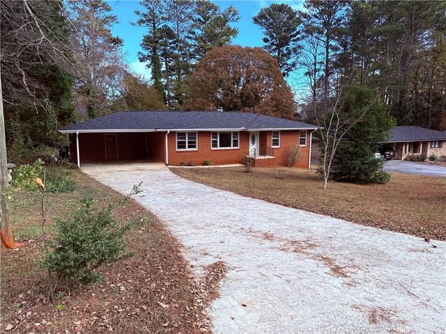 1226 Hickory SW Drive, Lilburn, GA 30047