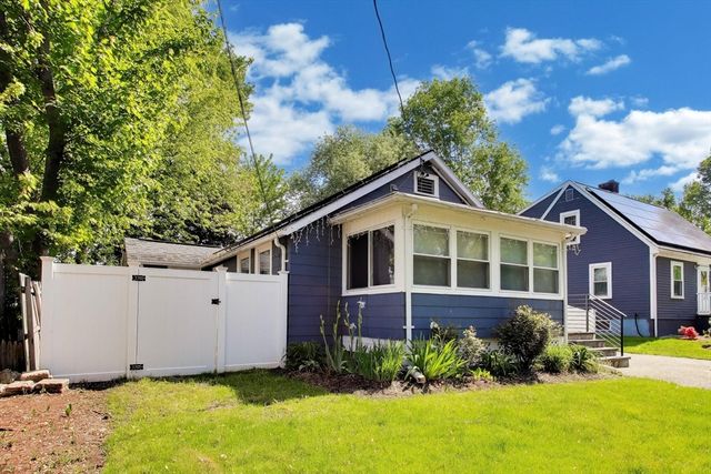 22 Douglas Rd, Ashland, MA 01721