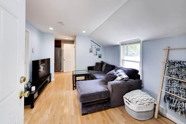 22 Douglas Rd, Ashland, MA 01721