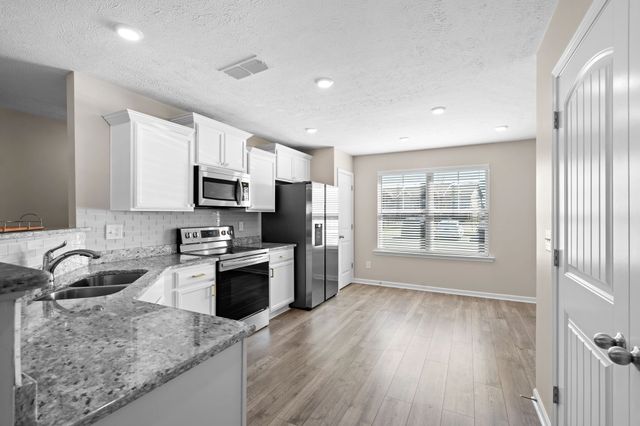 2036 Alpental Rd, Smyrna, TN 37167