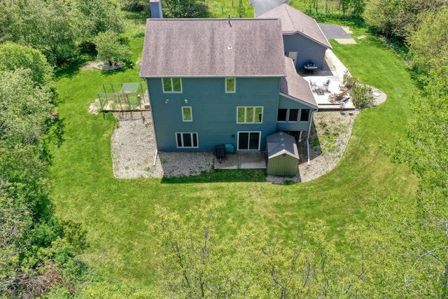 N2W31920 Twin Oaks DRIVE, Delafield, WI 53018