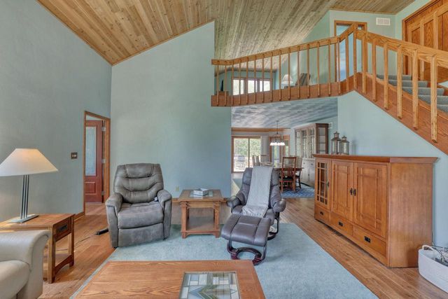 N2W31920 Twin Oaks DRIVE, Delafield, WI 53018