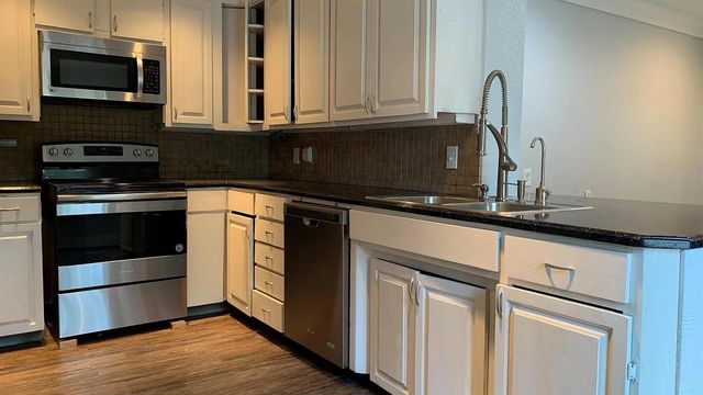 900 Carver Street, Mesquite, TX 75149