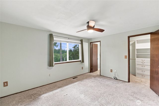 7729 192nd Street E, Spanaway, WA 98387