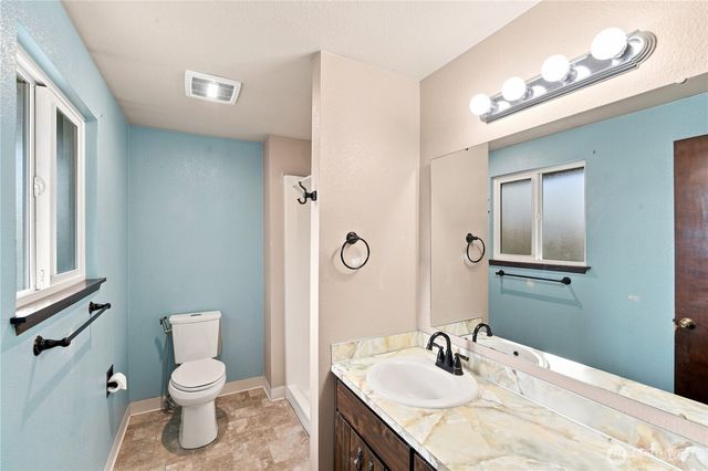 7729 192nd Street E, Spanaway, WA 98387