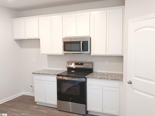 299 Pretoria Drive, Woodruff, SC 29388