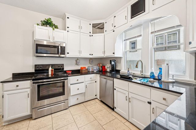 3432 Girard Avenue S, Minneapolis, MN 55408