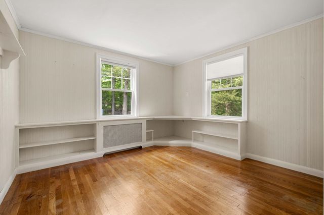 352 East Road, Hampstead, NH 03841