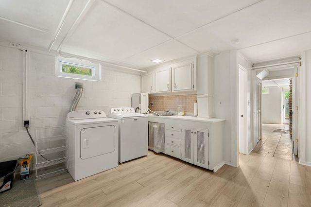352 East Road, Hampstead, NH 03841