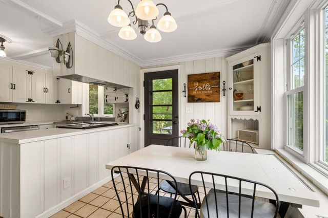 352 East Road, Hampstead, NH 03841