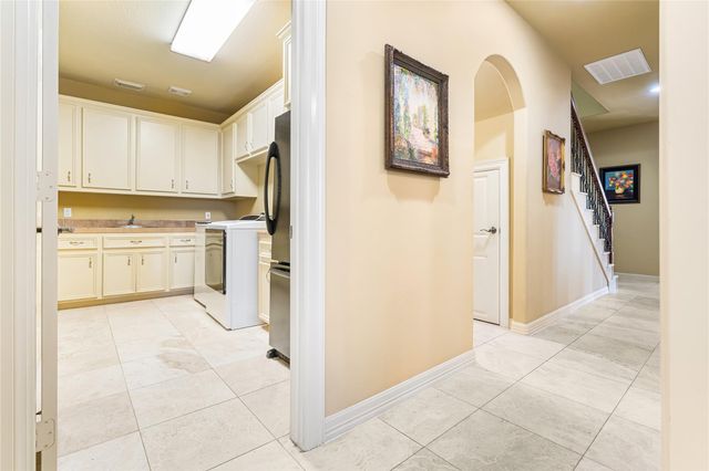 843 Royal Lakes Boulevard, Richmond, TX 77469