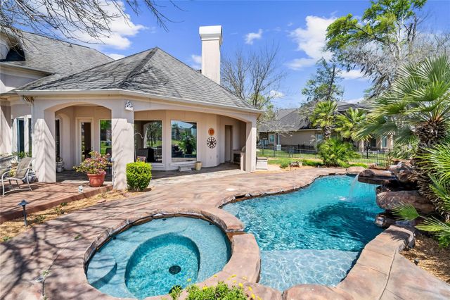 843 Royal Lakes Boulevard, Richmond, TX 77469