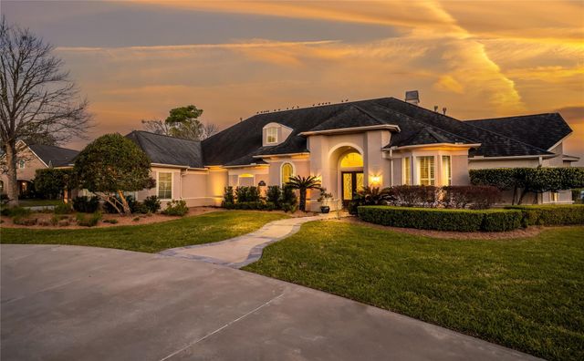 843 Royal Lakes Boulevard, Richmond, TX 77469