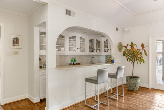 7077 Joyce Way, Dallas, TX 75225